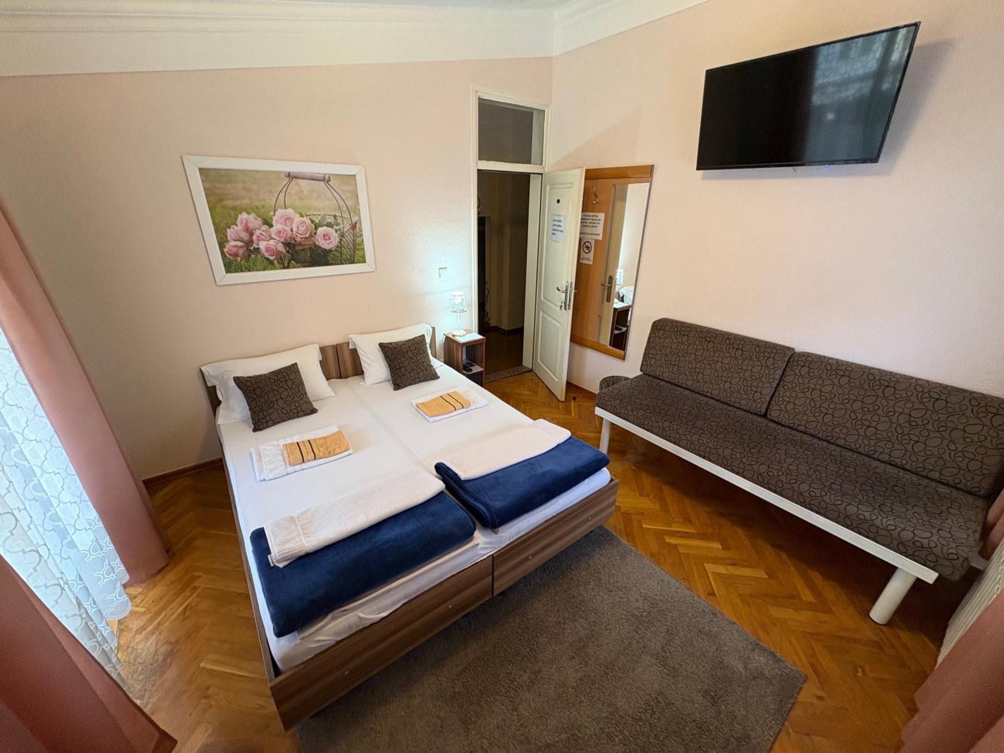 Hostel Dino Mostar Kültér fotó